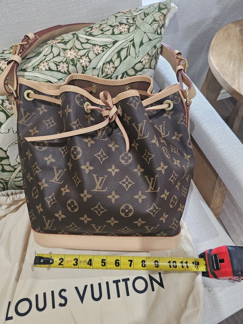 AUTHENTIC LOUIS VUITTON MONOGRAM NOE BUCKET BAG BEAUTIFUL FIRM PRICE